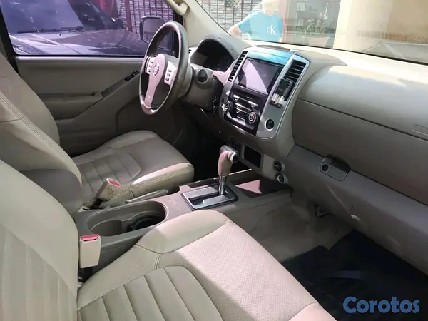 jeepetas y camionetas - NISSAN FRONTIER SV 4X4 - 2017 6