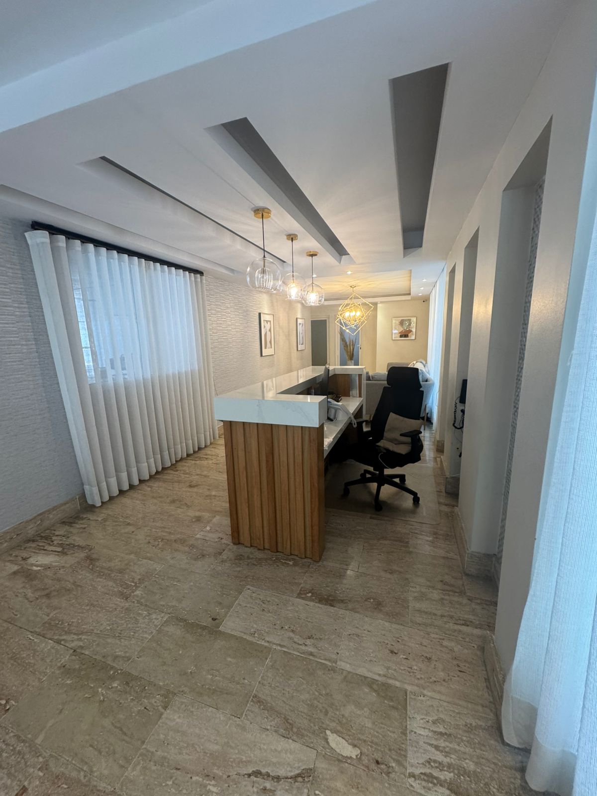 apartamentos - ALQUILO Piso 2 En Evaristo Morales Amueblado Full  0