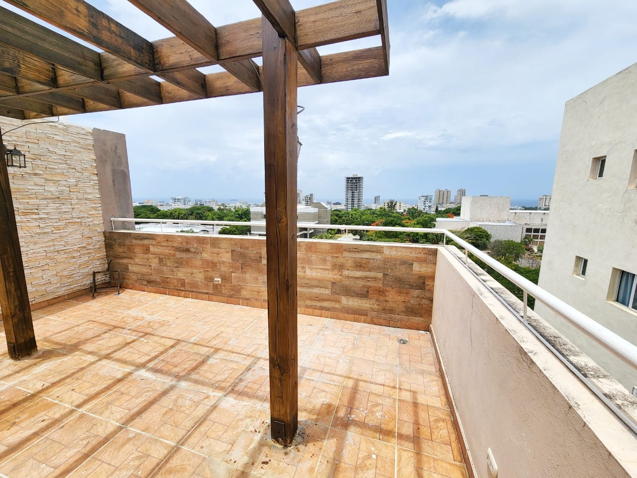 apartamentos - Penthouse en venta, Gazcue USD$275,000
> Piso 8 y 9
