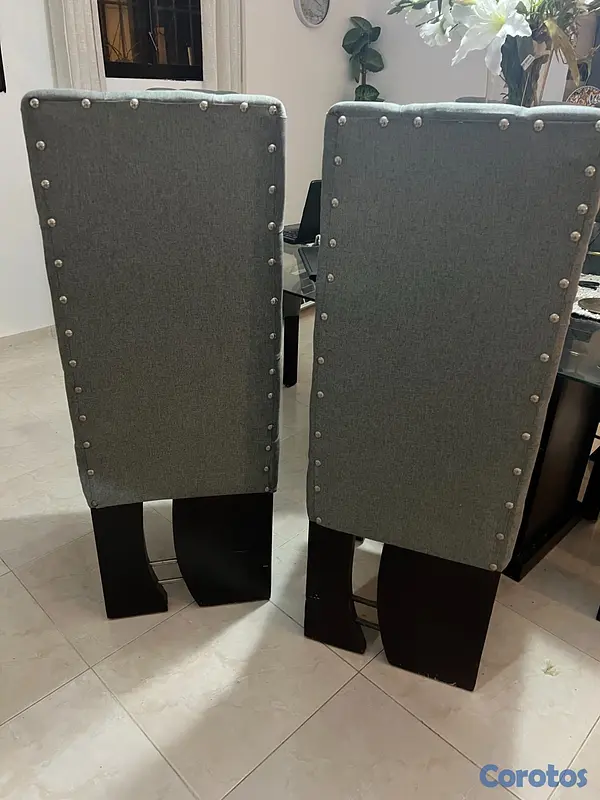 muebles y colchones - De oferta 6 sillas acorchadas y 2 butacas en caoba 4