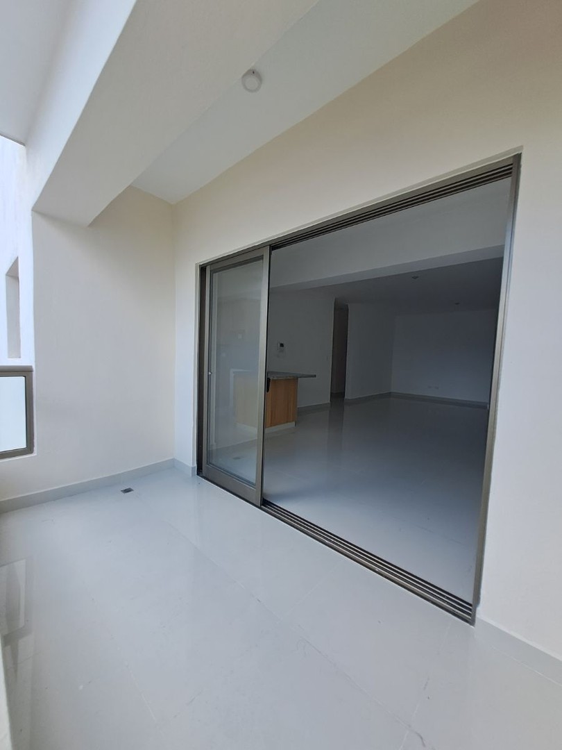 apartamentos - Apartamento Nuevo 3er piso En Los Prados 
 5