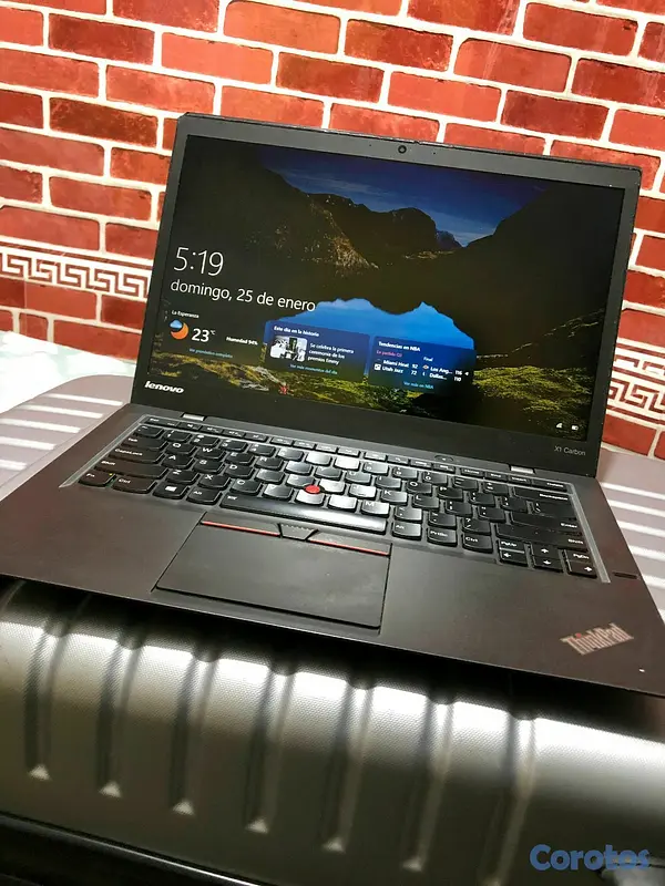 computadoras y laptops - Laptop LENOVO  7