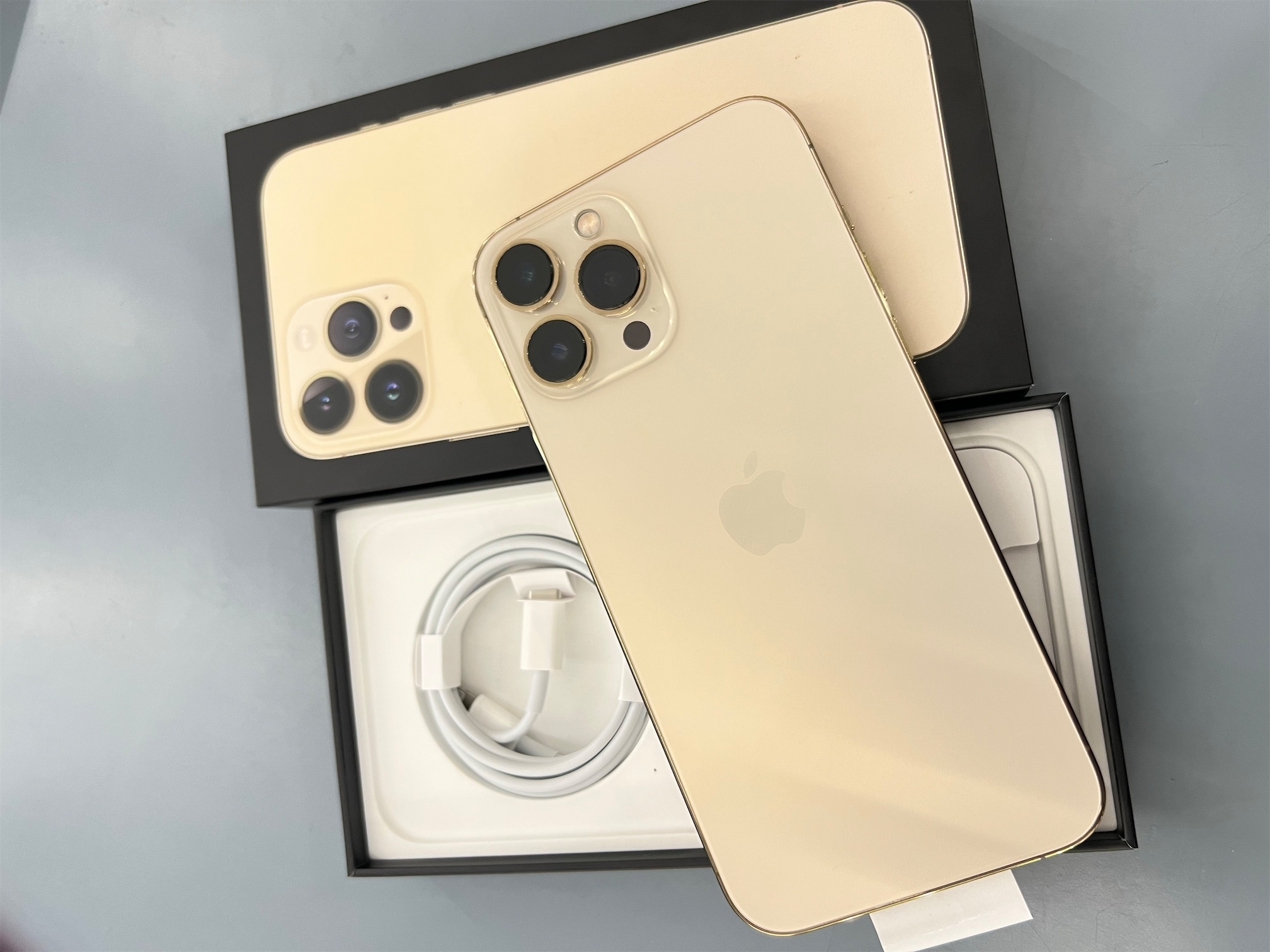 celulares y tabletas - IPHONE 13 pro max 256GB desbloqueado de fabrica 10/10 0