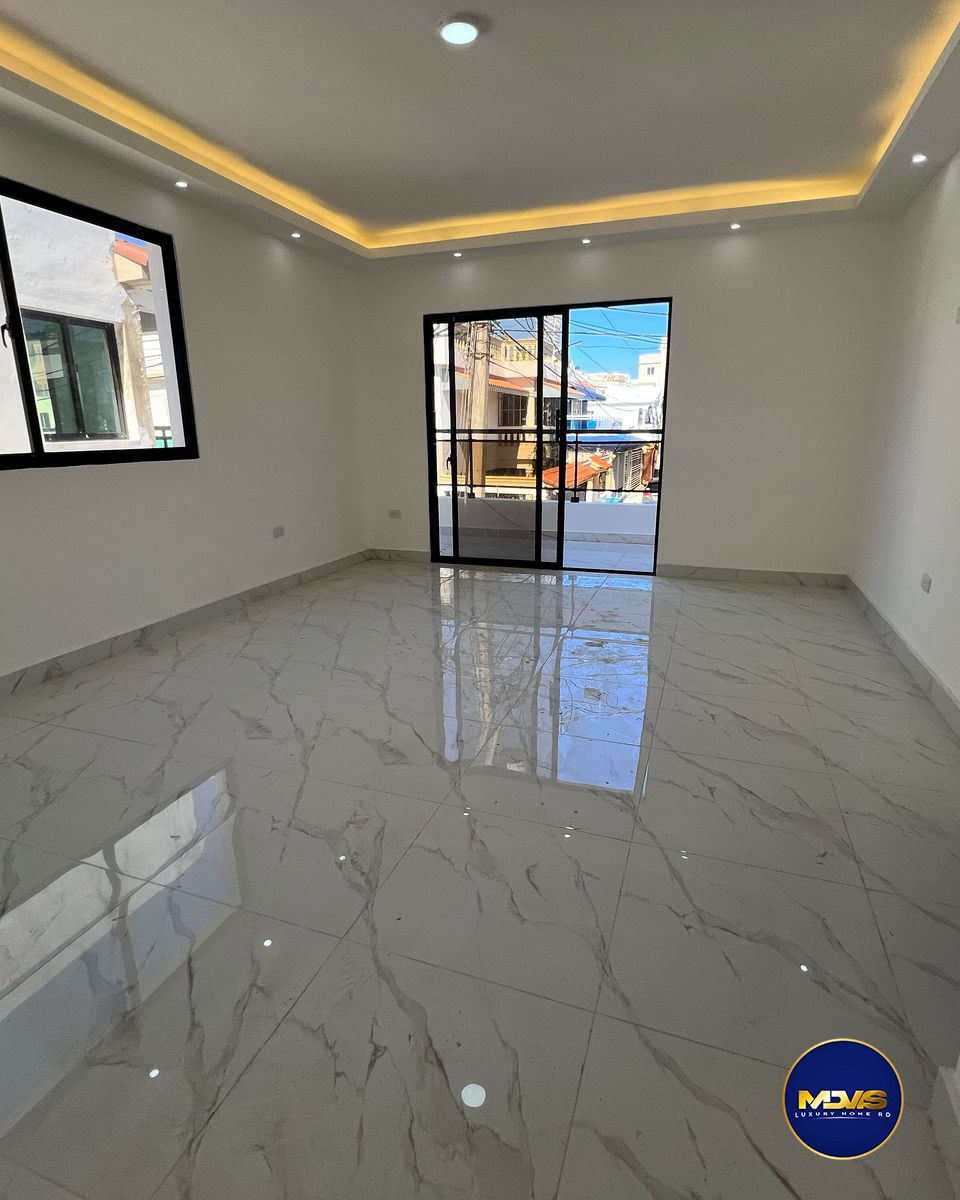 casas - Se vende Casa en la autopista de san isidro 4