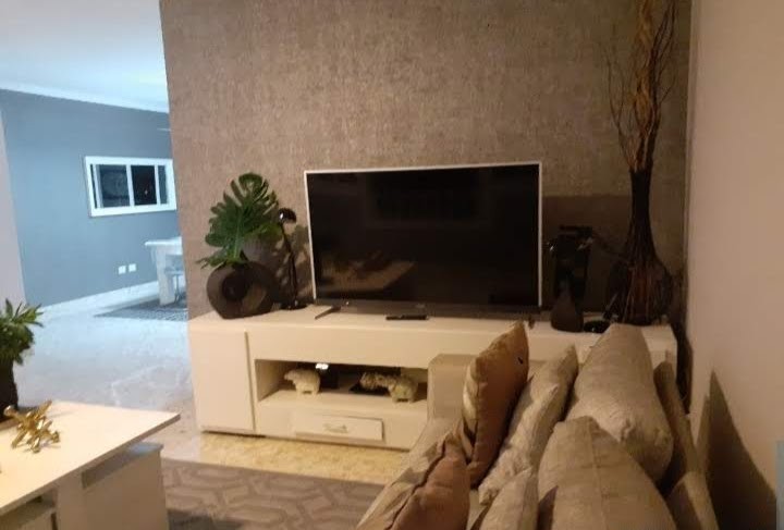 apartamentos - Apartamento en alquiler en el piantini  tiene 165 m2 netos 7