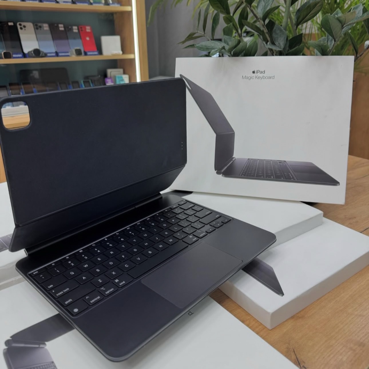 celulares y tabletas - Magic Keyboard Para iPad Pro 13” Chip M4 Nuevos Sellados  0