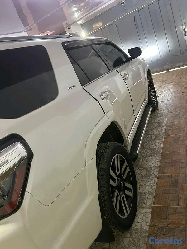 jeepetas y camionetas - Toyota 4runner limited 2015 2