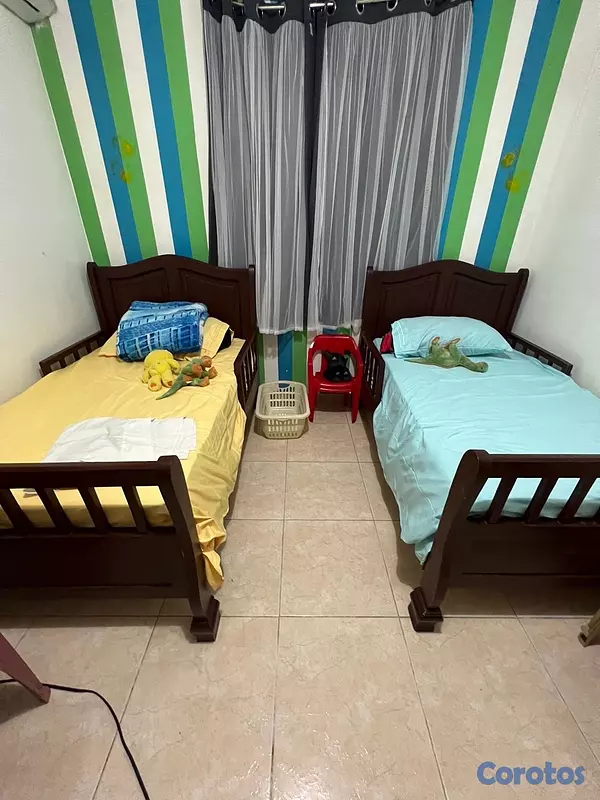 muebles - juego de dos camas con sus colchones  3