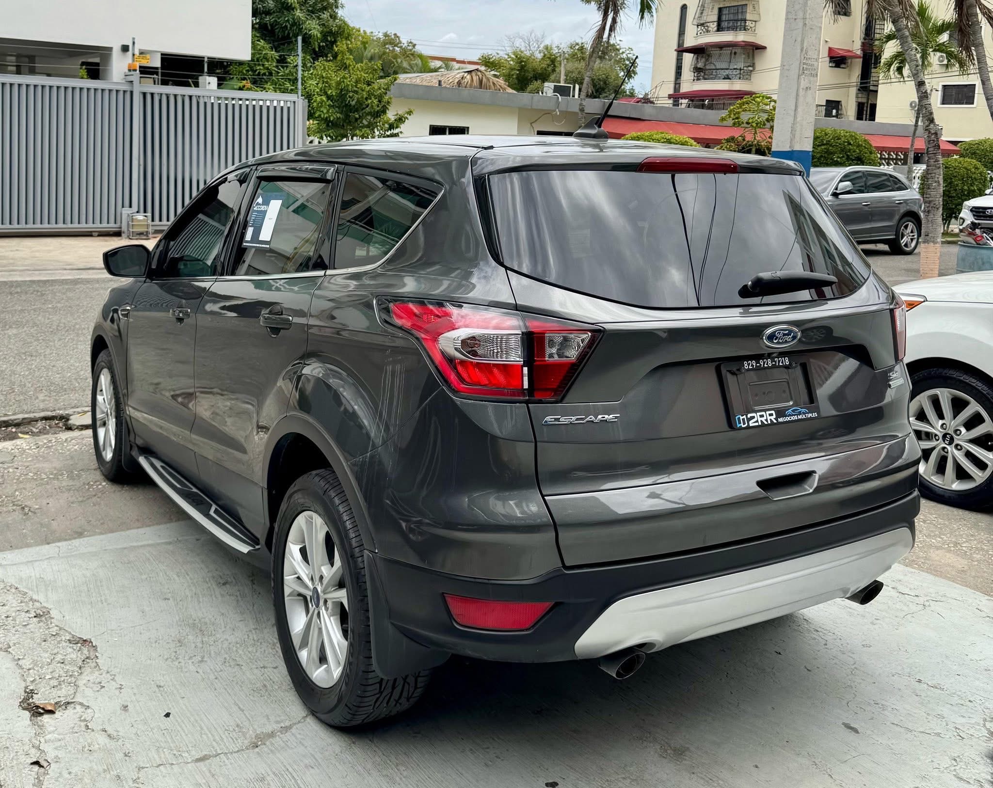 jeepetas y camionetas - Ford Escape SE 2019 3
