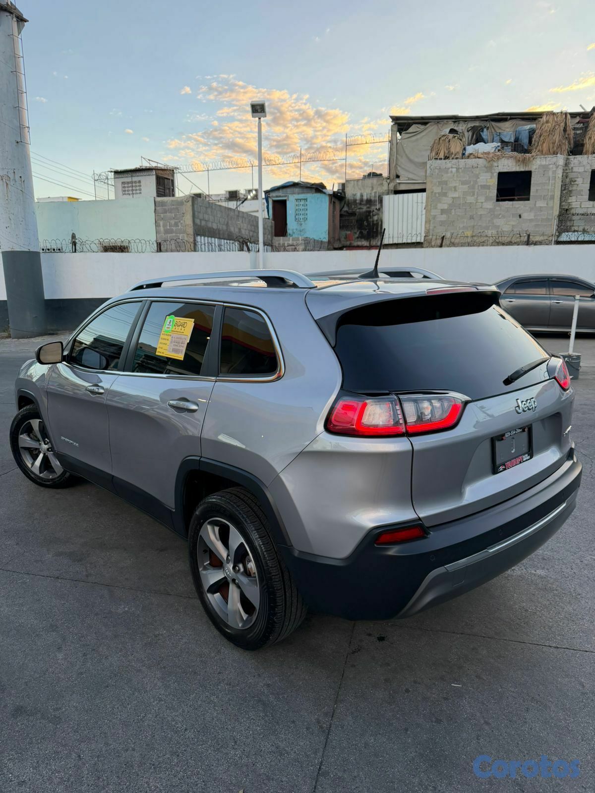 jeepetas y camionetas - Jeep Cherokee Latitude 2020 12