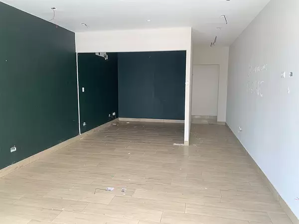 oficinas y locales comerciales - Local en venta en  Bella vista  4