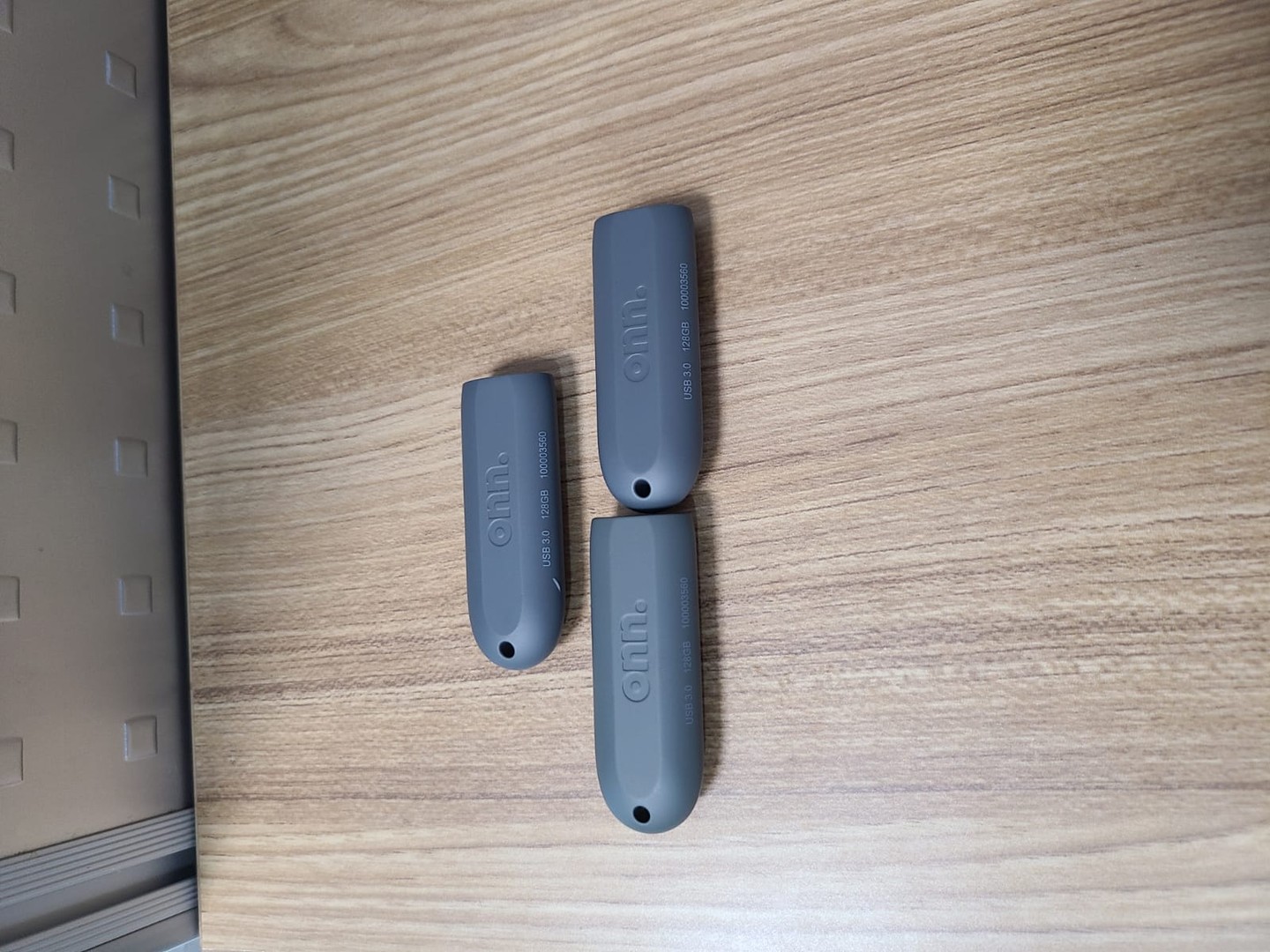 accesorios para electronica - MEMORIA USB 128GB ONN  6