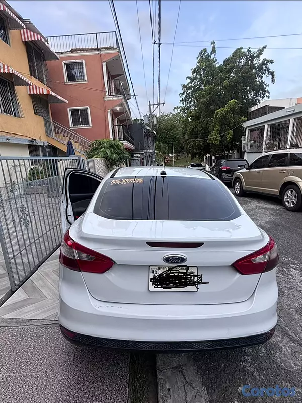carros - VENDO FORD FOCUS EN EXCELENTE CONDICIONES 6