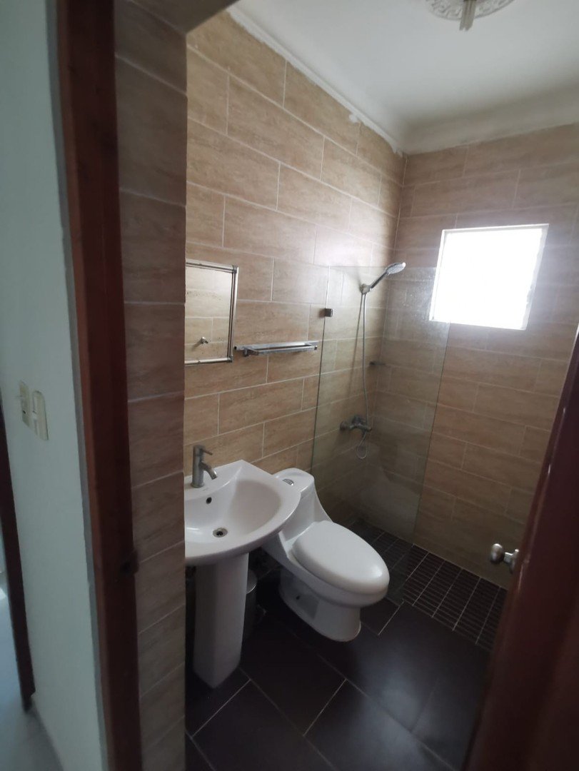 apartamentos - Se VENDE  Apartamento en el Residencial PAOLA III, El Hazim 9