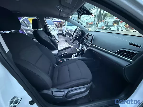 otros vehiculos - ELANTRA SEL 2020 7