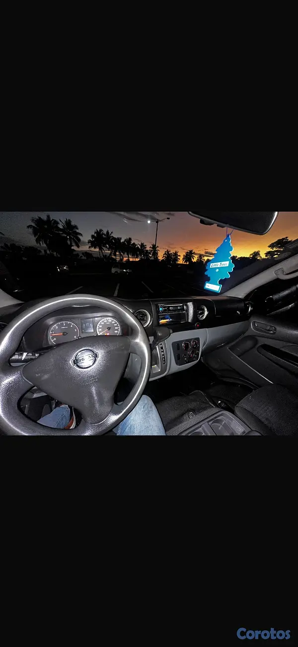 otros vehiculos - 🚨Nissan NV350 2017 Diesel 4X4🚨 7
