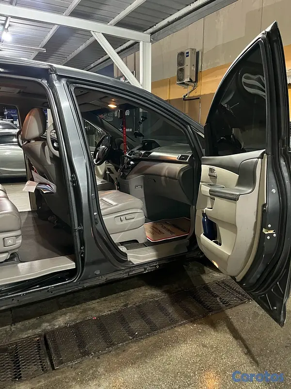 jeepetas y camionetas - Honda Odyssey 2011 Touring  6