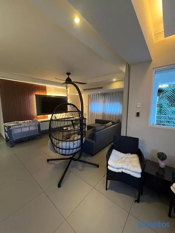 apartamentos - vendo avenida independencia tercer nivel tres habitaciones 2.5 baños dos parqueo 5