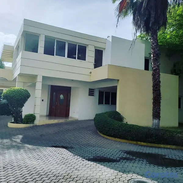 casas - RENTO CASA EN LAS PRADERAS PROYECTO CERRADO 2