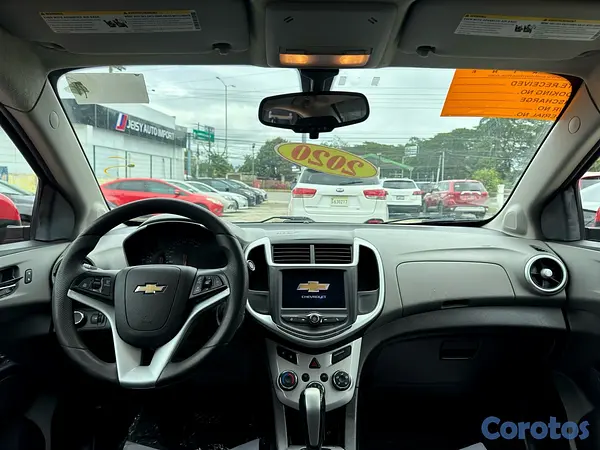 carros - Chevrolet Sonic LT 2020
 7