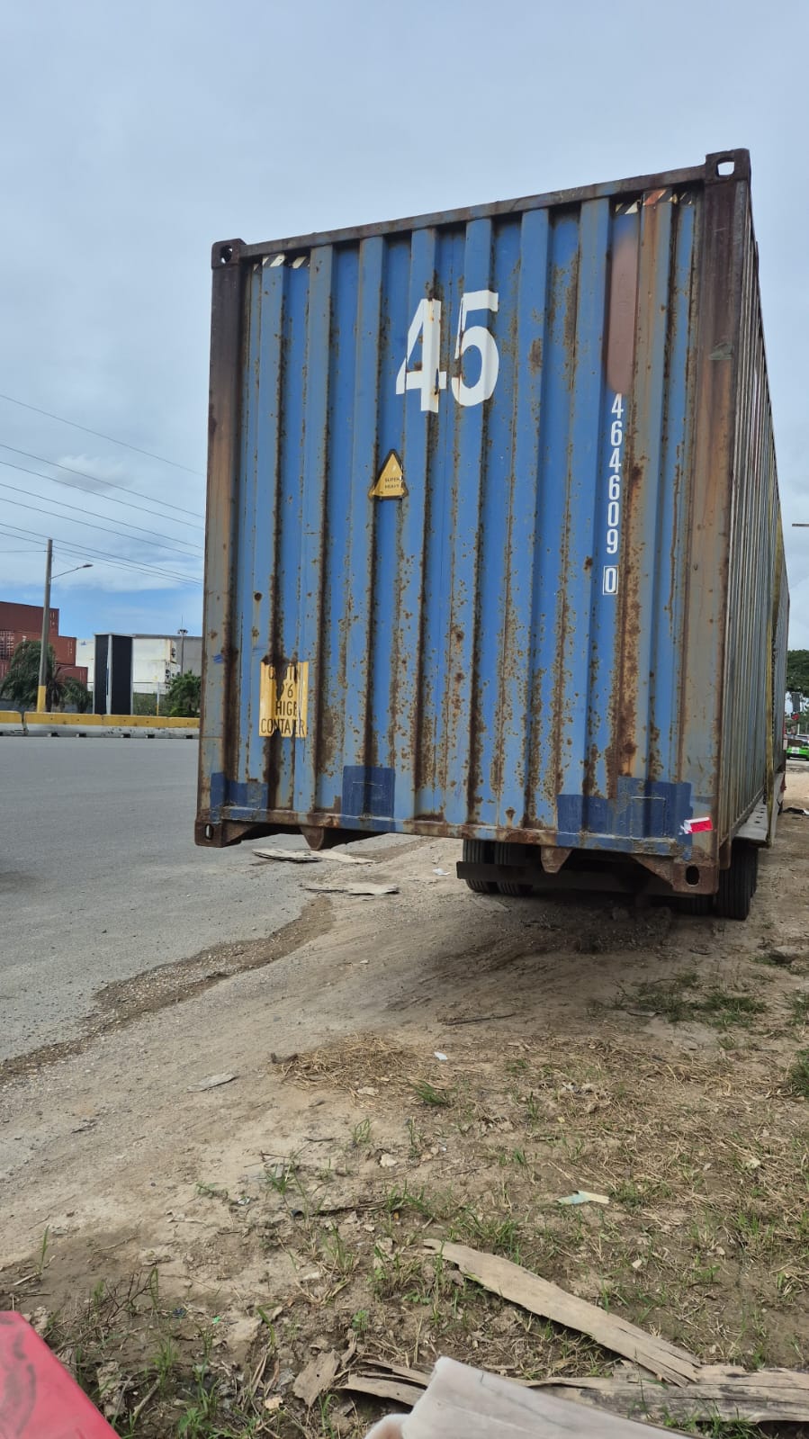 otros vehiculos - RD$ 200,000 Contenedores Furgones 45 pies 1