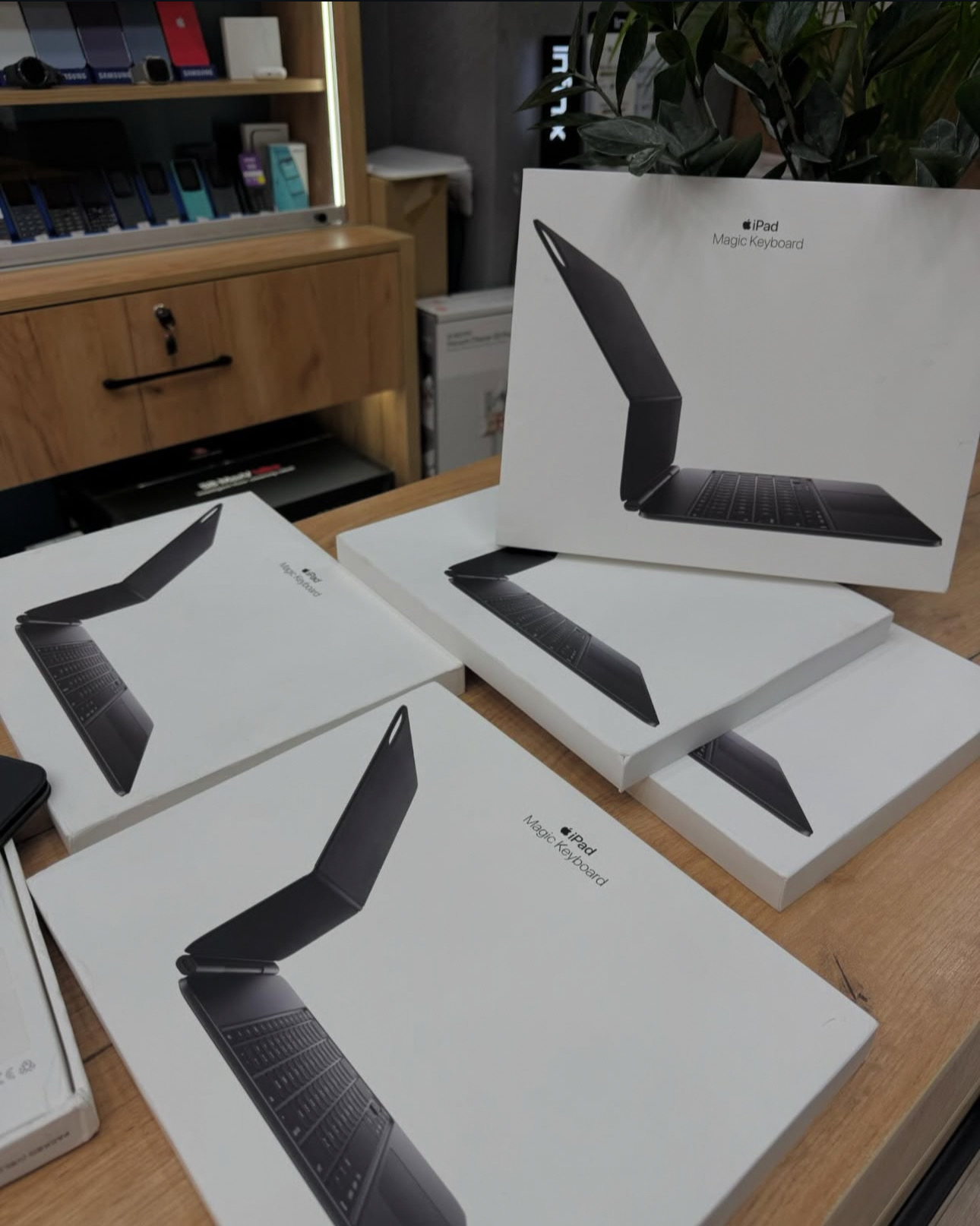 celulares y tabletas - Magic Keyboard Para iPad Pro 13” Chip M4 Nuevos Sellados  1