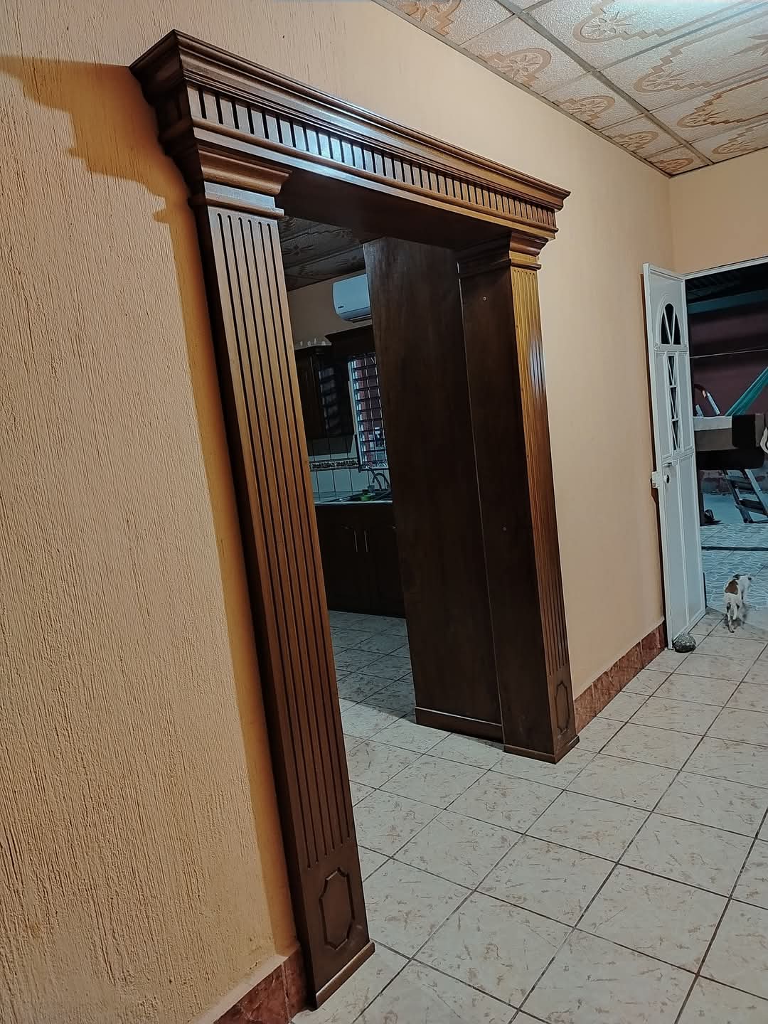 muebles y colchones - Marco para puerta  1