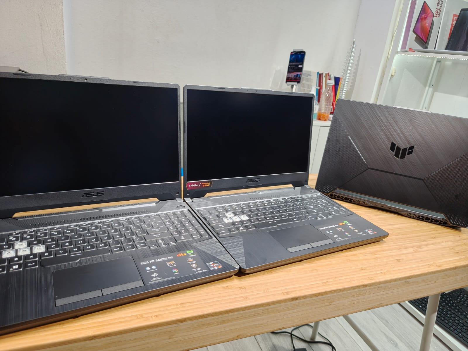 computadoras y laptops - ASUS 15.6" 144HZ, Ryzen 7 7435HS RTX3050 16/512GB 6