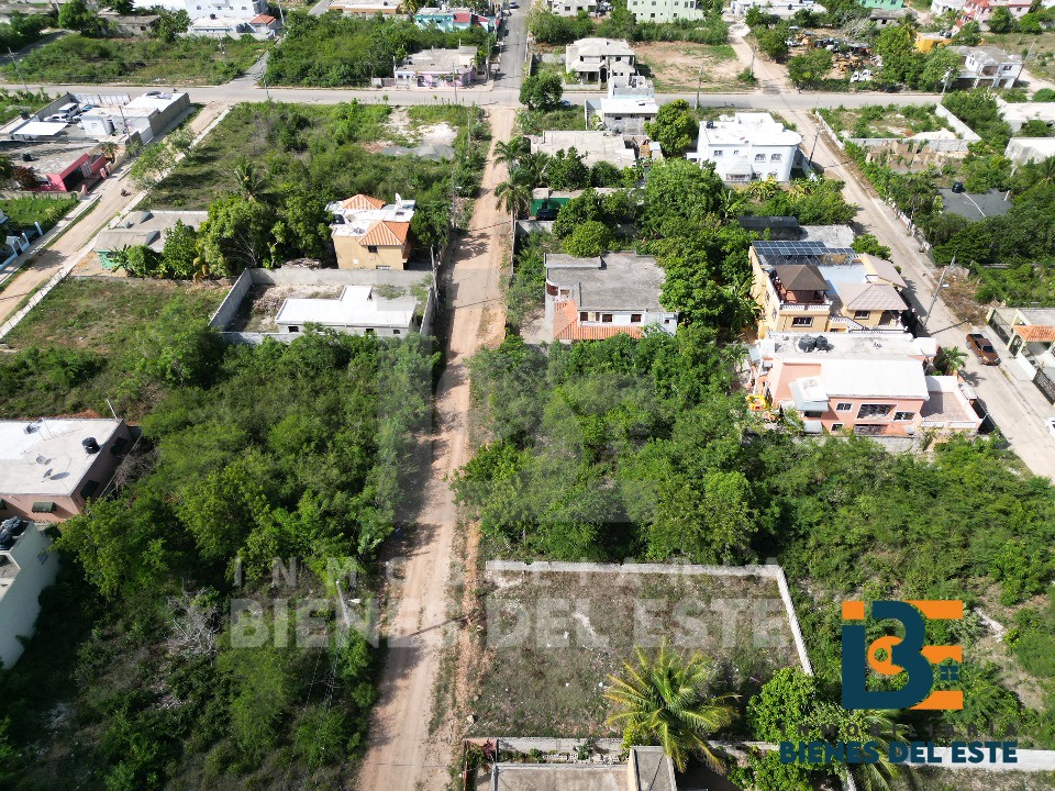 solares y terrenos - SE VENDE SOLAR con 396.93 Metros en Residencial Villa España. 5