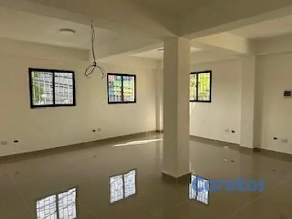 oficinas y locales comerciales - LOCAL PARA OFICINA  ARROYO HONDO VIEJO 3