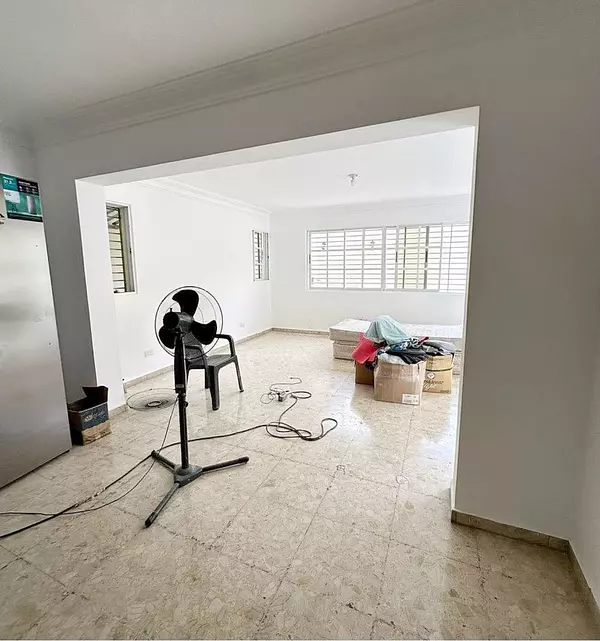 casas - Propiedad comercial en Alquiler  3