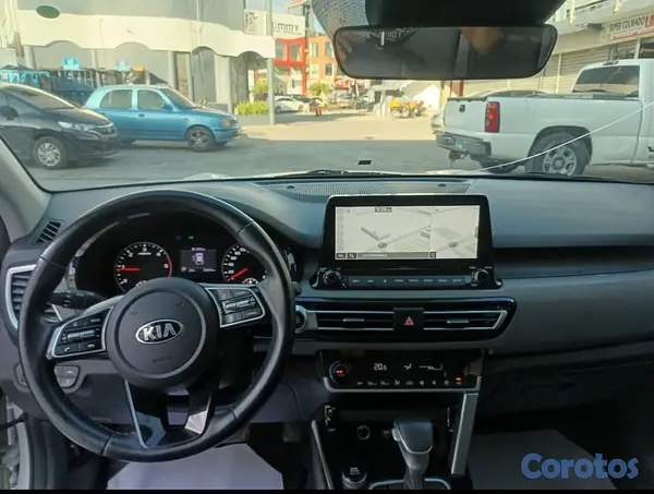 jeepetas y camionetas - KIA SELTOS 2022 BLANCO DIESEL 12