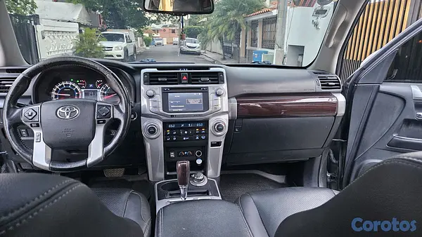 jeepetas y camionetas - Toyota 4runner límited 2016 11
