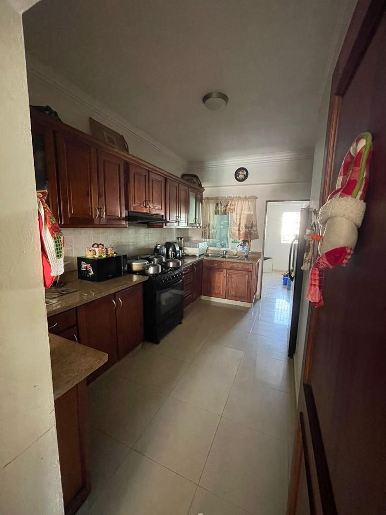 apartamentos - Sin Intermediarios En Venta Aproximadamente 250 mts2 MAS  cuarto del servicio. 4