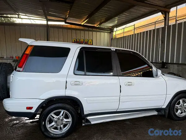jeepetas y camionetas - Honda CRV 2000 $375 3