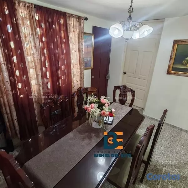 casas - Se vende amplia vivienda con cuatro dormitorios, m 3