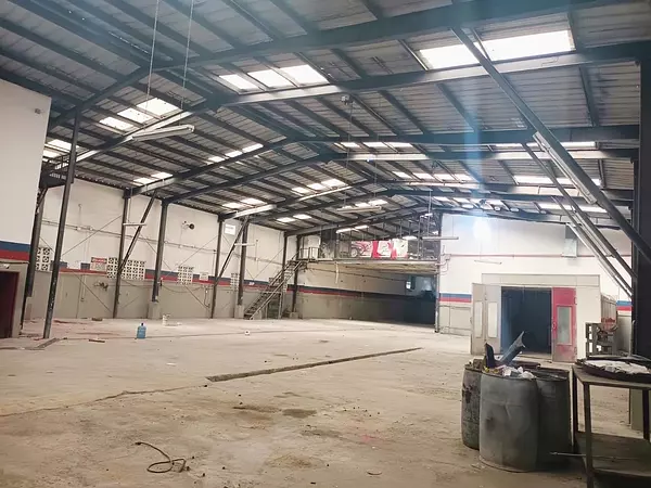 oficinas y locales comerciales - nave en venta en el Quisqueya  5