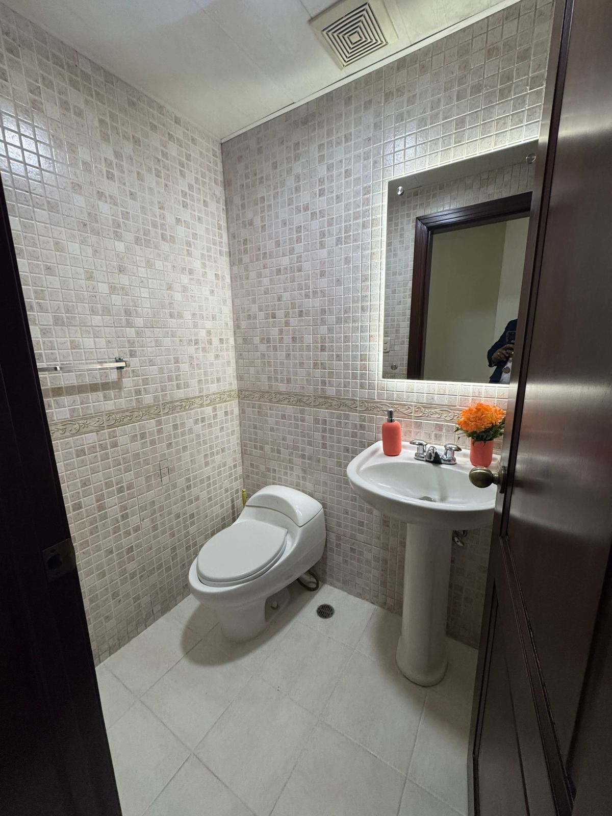 apartamentos - VENDO O ALQUILO Amueblado Full Piso 5 En Piantini 6