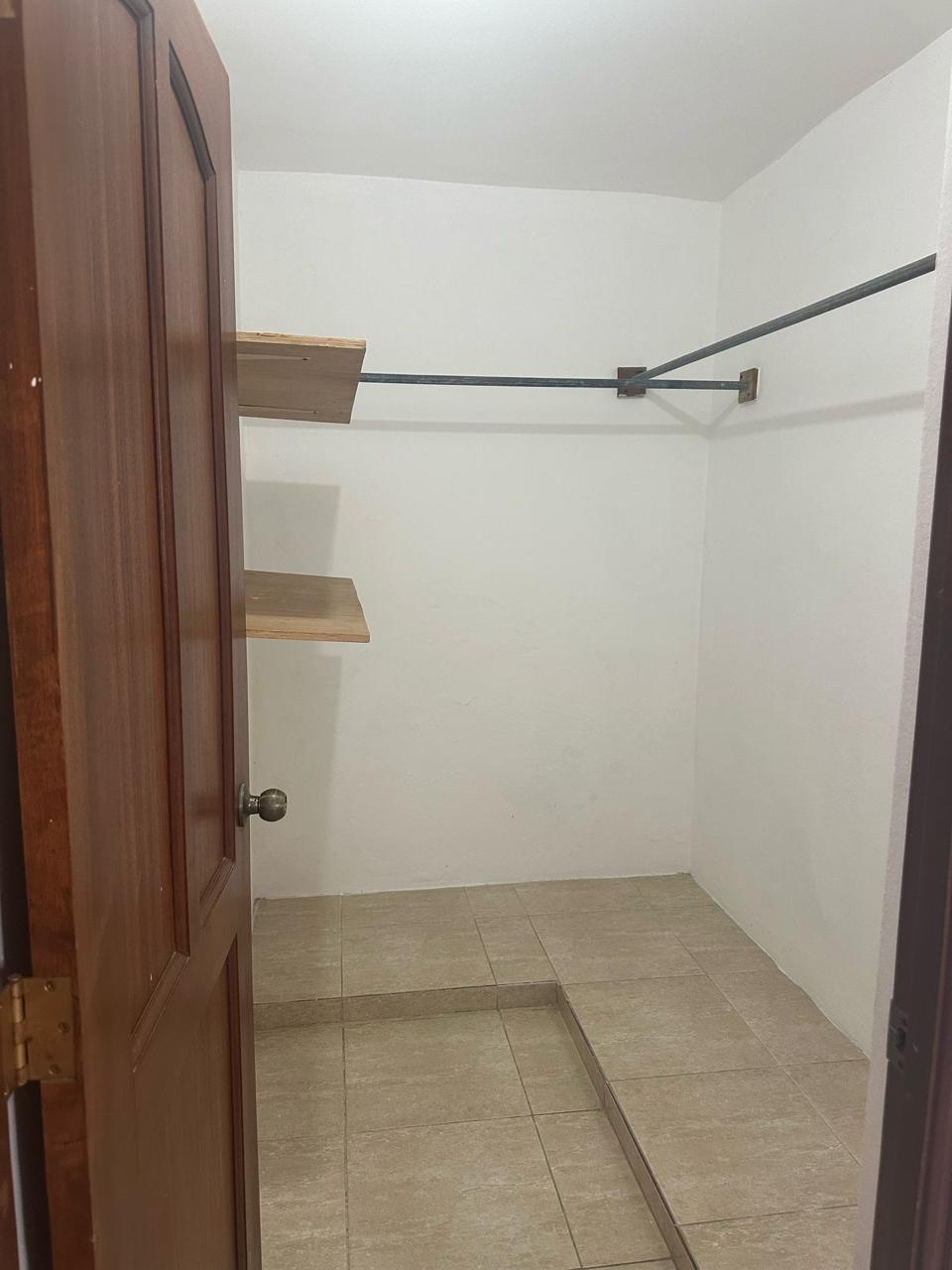 apartamentos - Vendo apartamento en gazcue con derecho a techo  5