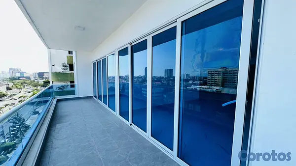 apartamentos - Se vende apartamento de 3 Hab en Bella Vista 6