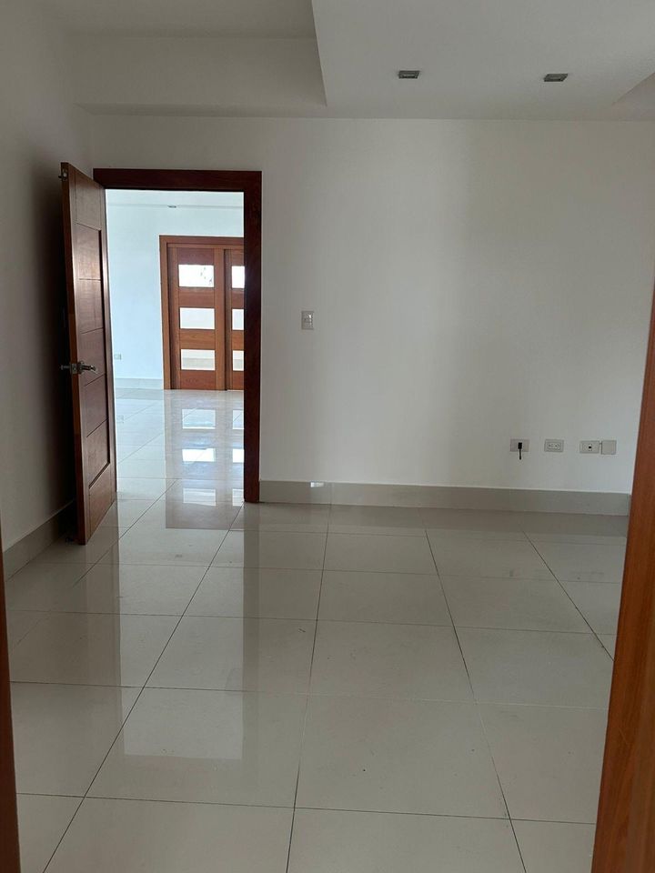 apartamentos - En alquiler apartamento, Bella vista  6