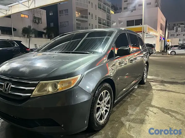 jeepetas y camionetas - Honda Odyssey 2011 Touring  7