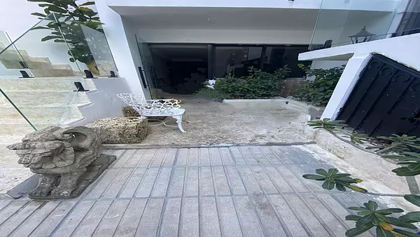 oficinas y locales comerciales - ALQUILER LOCAL DE 80M2 - BELLA VISTA 5
