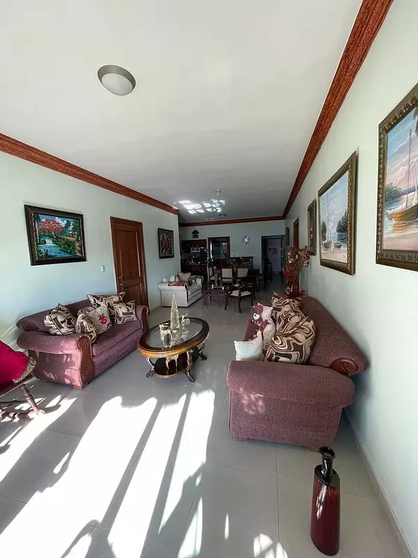 apartamentos - Sin Intermediarios En Venta Aproximadamente 250 mts2 MAS  cuarto del servicio. 2