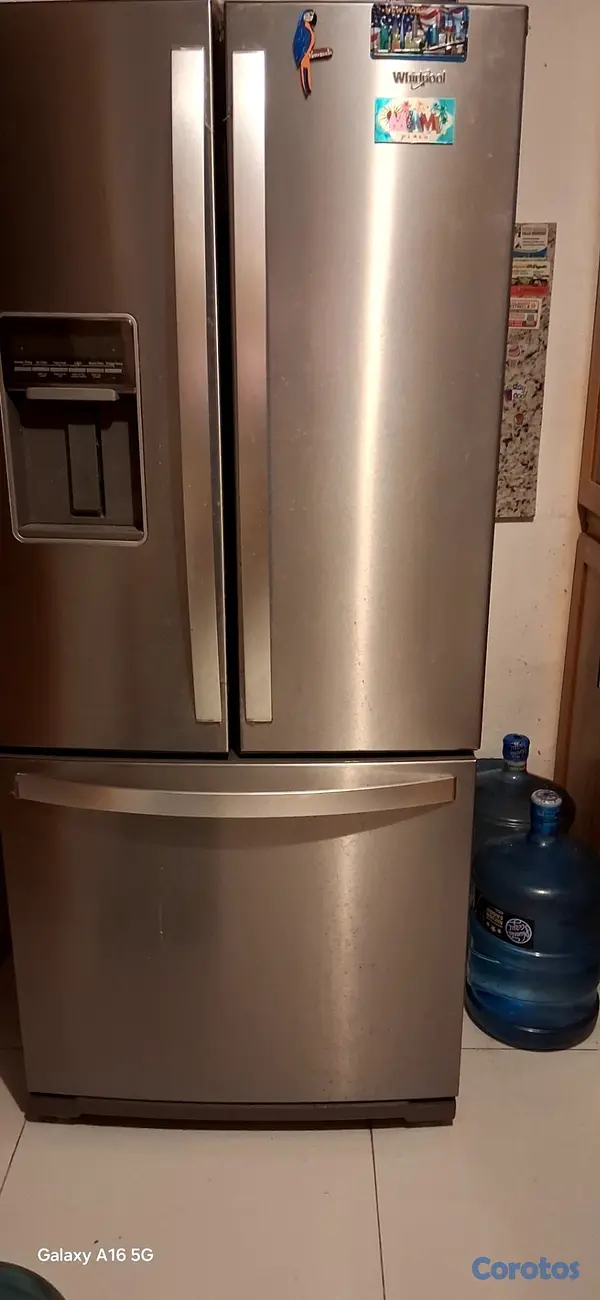 electrodomesticos - Nevera dos puertas y freezer 3