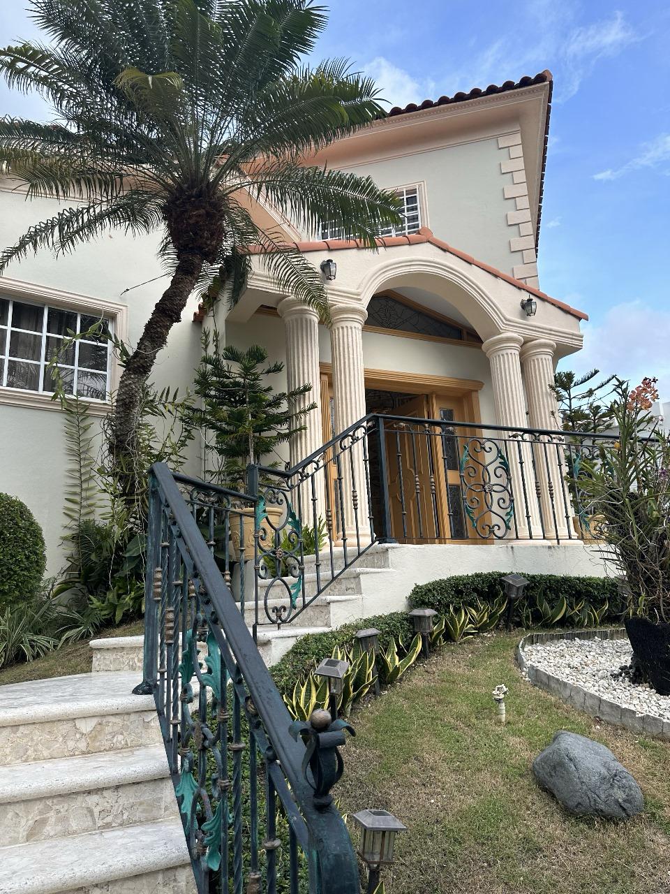 casas - SUPER CASA DE 3 NIV. EN ARROYO HONDO III, CON TERMINACIONES DE PRIMERA, 4 HABS. 