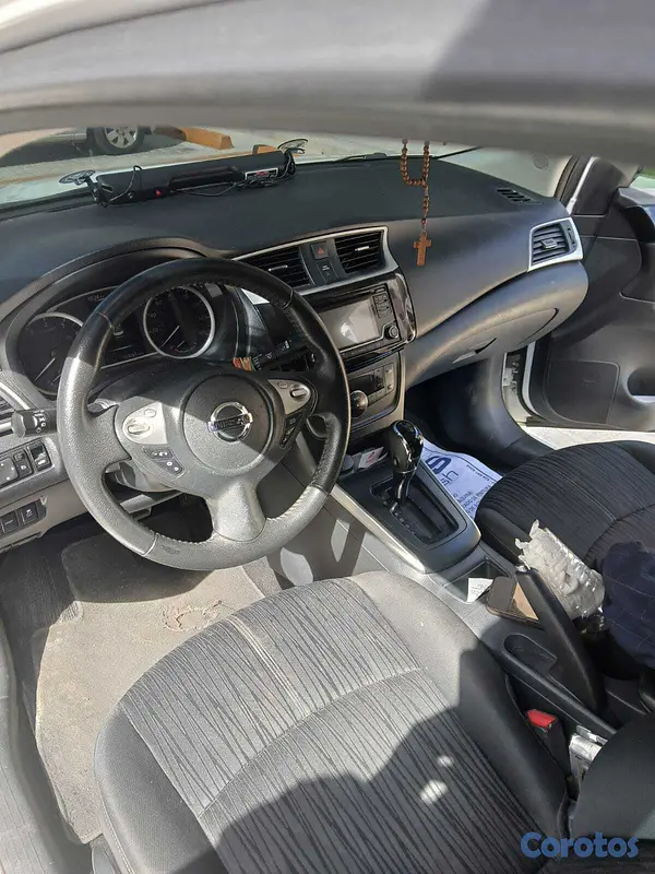 carros - 2018 Nissan Sentra SV  2