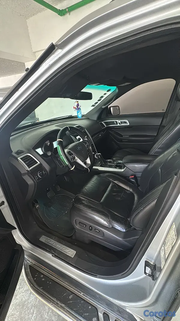 jeepetas y camionetas - Vendo Ford Explorer 2014 Limited 3