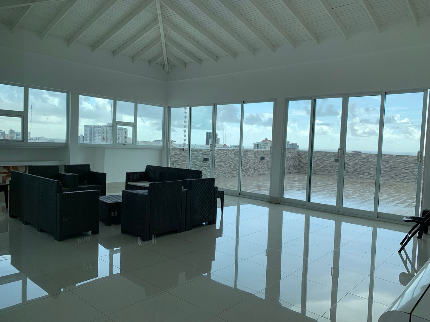 apartamentos - ALQUILO AMPLIO Y COQUETO  APTO AMUEBLADO  DE 1 HAB, REBAJADO DE PRECIO ( US$890 6
