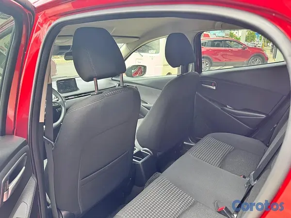 carros - Mazda demio 2018 5